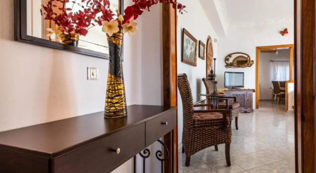 Melisses Sea View House & Studio, Prenota Hotel Hotel a Milo con parcheggio, Parcheggio