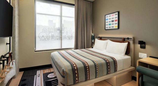 Номер Standard Moxy Atlanta Downtown