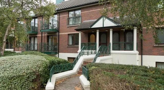 Ashleigh Manor