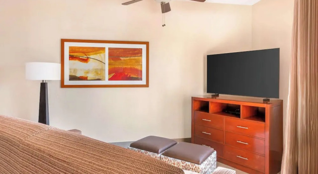 Четырёхместный люкс Hilton Vacation Club Varsity Club Tucson
