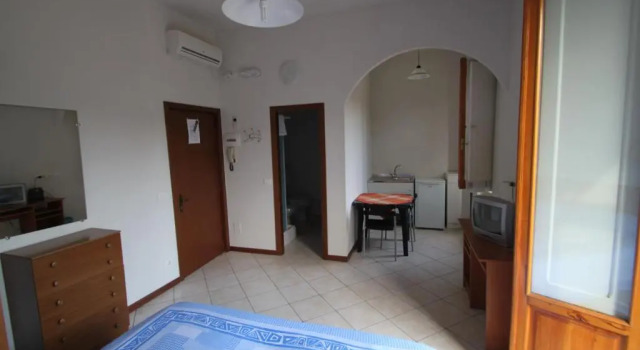 Scuole Bed and Car