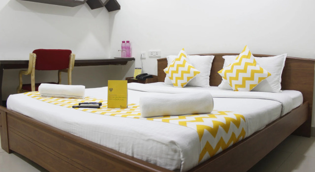 FabHotel Siri Inn Madhapur