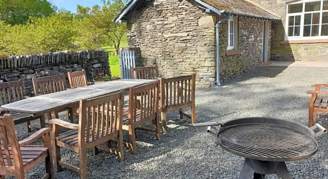 Home Farmhouse, Boek Hotel Hotels in Merseyside met zwembad, Zwembad