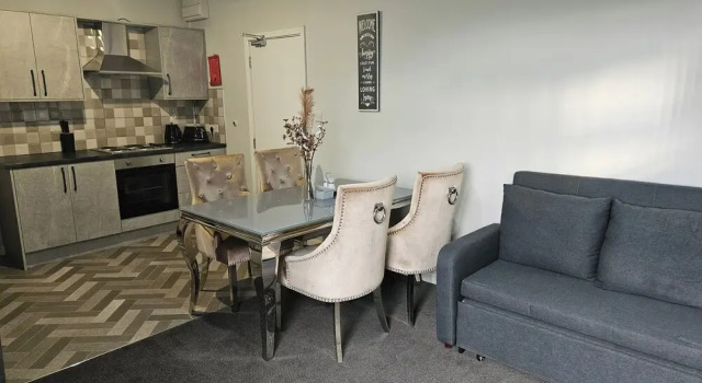 Апартаменты Telford Tranquility Apartment Flat 3 for 4 Guests
