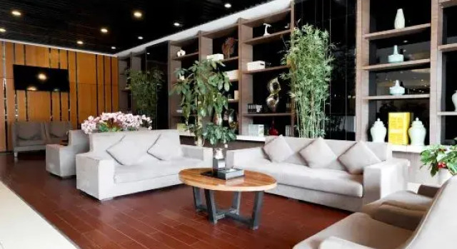 Yi Qiao Hotel, Boek Hotel Hotels in Chengdu met parkeren, Parkeren