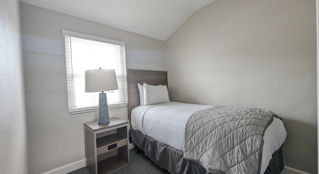 Семейный номер Standard Ocean Park Inn