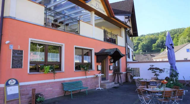 Gasthof Zum Löwen, Забронировать Отель Меспельбрунн Шпессарт