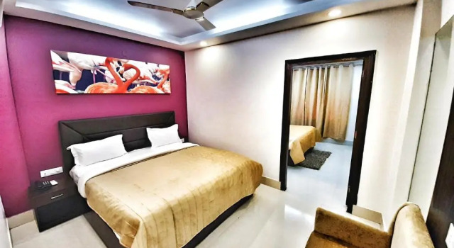 Номер Standard Hotel Aerocity Purple Orchid