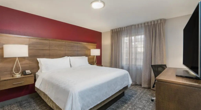 Номер Standard Staybridge Suites Anchorage by IHG