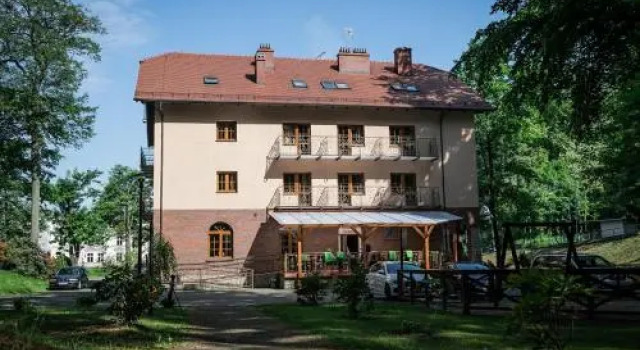 Gosciniec Pod Bukiem, Rezervați Hotel Glucholazy Opolskie