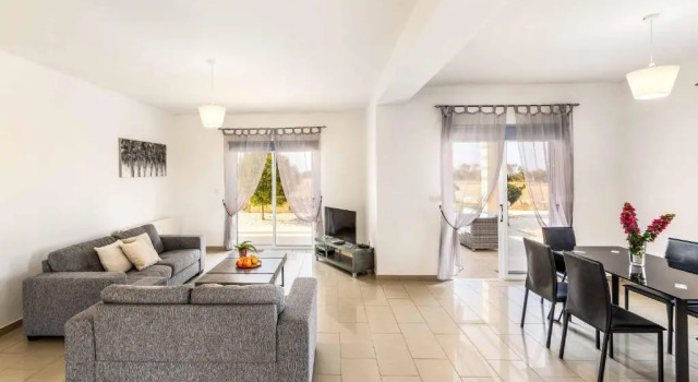 Villa Orange Tree