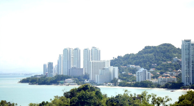 Вилла Shamrock Beach Villas Batu Ferringhi Penang