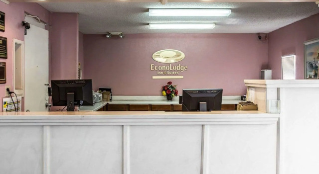 Wingate by Wyndham Columbia/Fort Jackson, Забронировать Отель Дентсвилл Южная Каролина