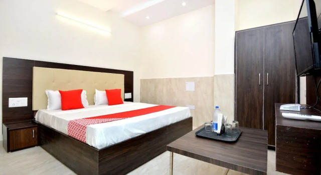 Oyo 29645 The Meridien