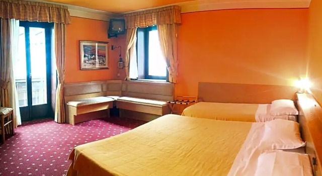 Hotel Alle Alpi, Забронировать Отель Аллеге Чиветта