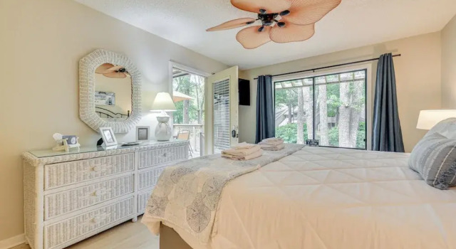 Private Deck & Pool Access: Myrtle Beach Getaway!, Забронировать Апартаменты/квартира Апартаменты Южной Каролины, Апартаменты/квартира