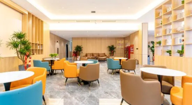 Joying Hotel, Boek Hotel Hotels in Shandong met parkeren, Parkeren