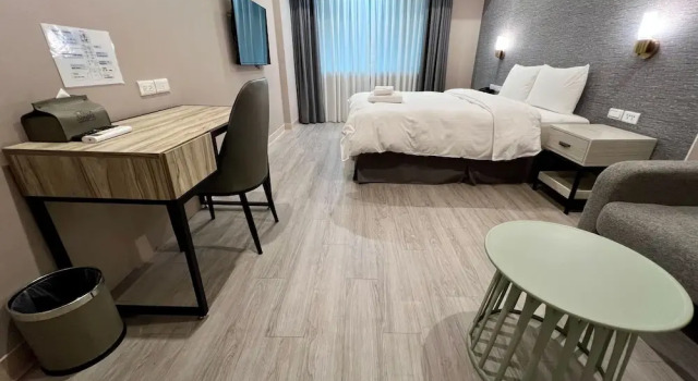Run of House Sky19 Hotel