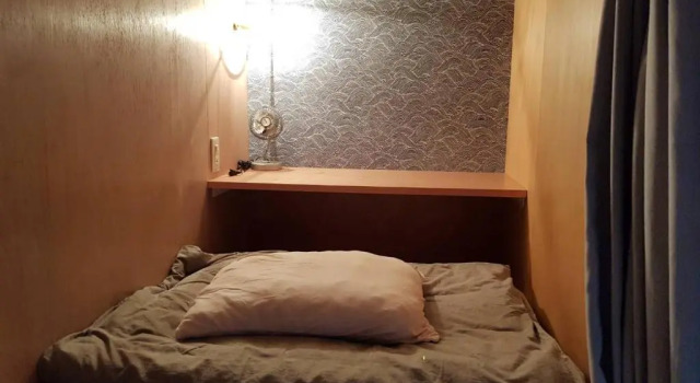 Кровать в общем номере Sen Guesthouse