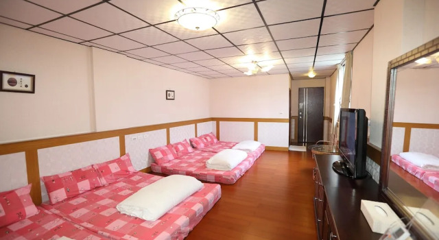 Семейный номер Standard с балконом и с видом на город First Place B&B