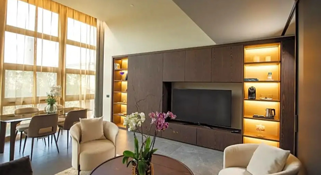 Люкс Executive с видом на сад Gold Tower Lifestyle Hotel