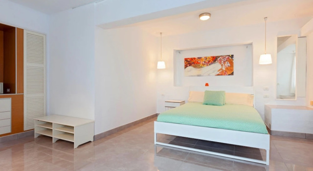 Villa Jessica Suites, Забронировать Вилла Отели Канарских островов с парковкой, Парковка