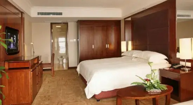 Люкс Executive Merchant Marco Garden Hotel