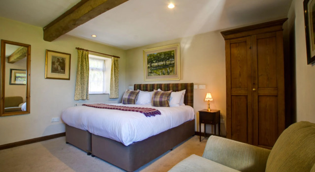 The Moonraker Hotel, Book Hotel Bradford on Avon Wiltshire