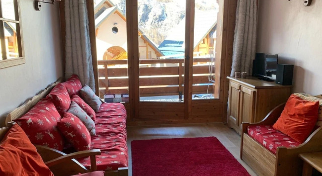 Chalets DE LA Vallee D'or - Primevere N°002 : 3 Pièces 6 Personnes / 3 Rooms 6 People, Забронировать Шале Виллы Овернь-Рона-Альпы, Вилла