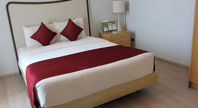 Люкс La Mirada Serviced Apartments