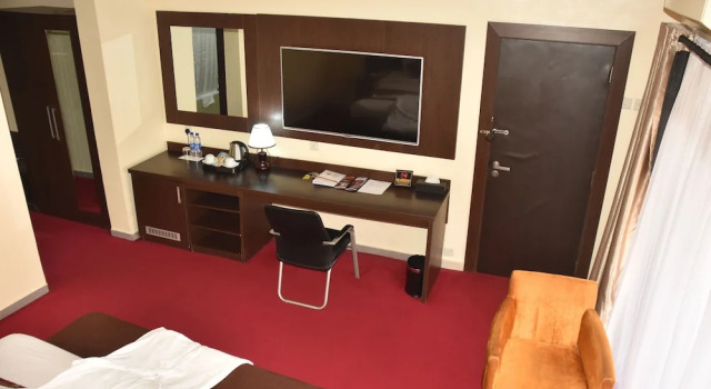 Двухместный люкс с балконом Отель Best Western Plus Elomaz Asaba
