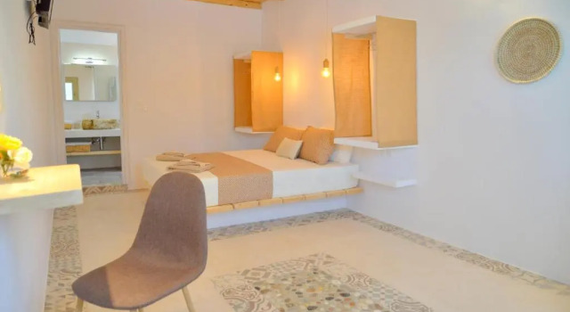Camera Deluxe Fantasy Rooms