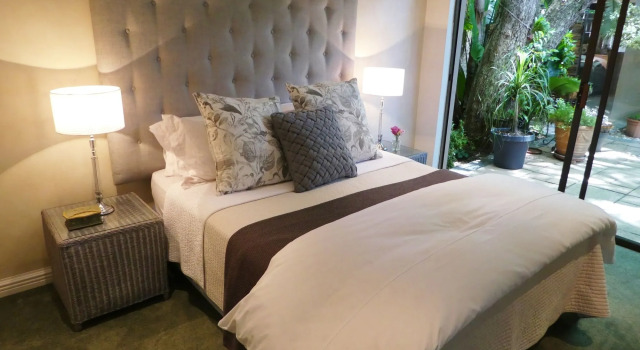 58 On Hume Guesthouse and Spa, Забронировать Отель «постель и завтрак» Сэндтон Рандбург
