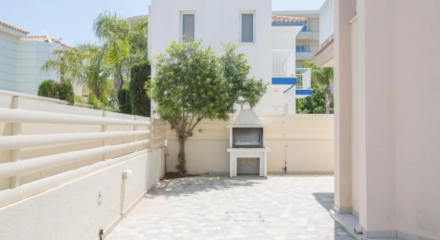 Mylos Villa