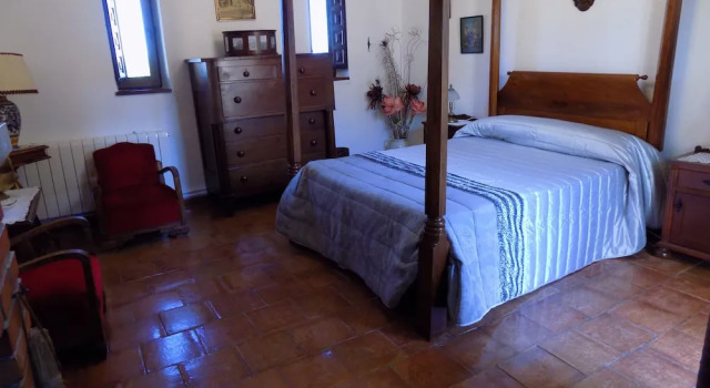 Dolly Baby, Varaa Hostelli Alarcon Cuenca Province
