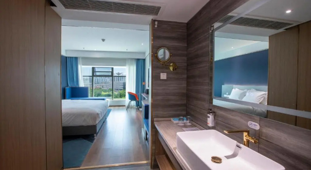 Двухместный люкс c 1 комнатой Holiday Inn Express Hengshui Railway Station by IHG