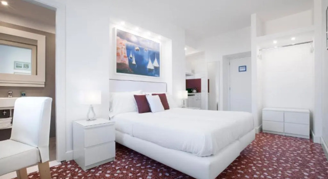 Студия Deluxe Sorrento Apartments