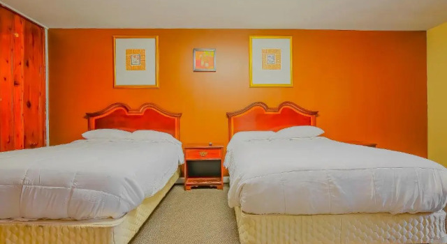 Четырёхместный номер Standard Hotel O Markham IL near Harvey/Tinley Park
