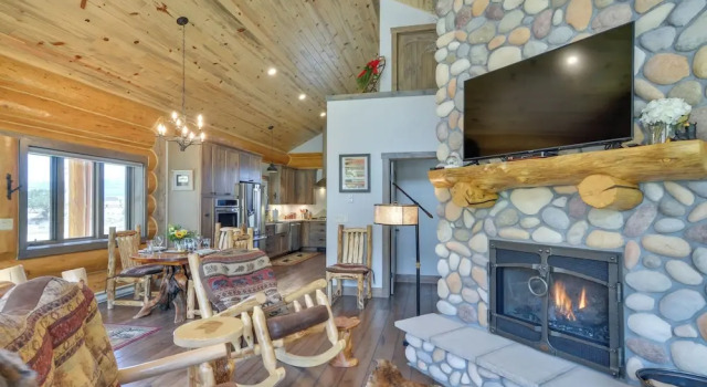 Cozy Riverfront Cabin ~ 1 Mi To Buena Vista, Reserva ahora Hotel Buena Vista 