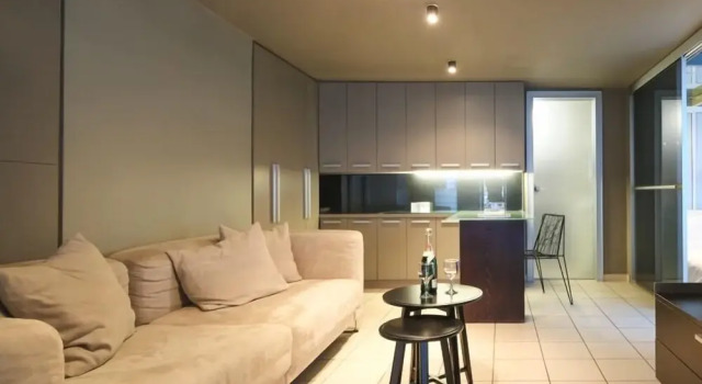 Modern 45m² homm Apartment in Vitonos str, Gazi, Забронировать Апартаменты/квартира Афины Острова Саронического залива - Аттика, рядом с Холм Филопаппос