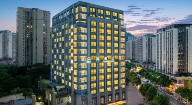 Mountains and rivers come and go to the hotel, Boek Hotel Chongqing Regio Chongqing