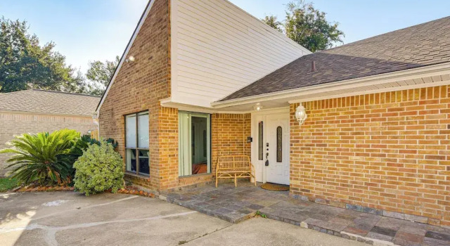 Shop & Explore: Duplex Unit 8 Mi to NRG Stadium!, Book Lejlighed Houston Houston