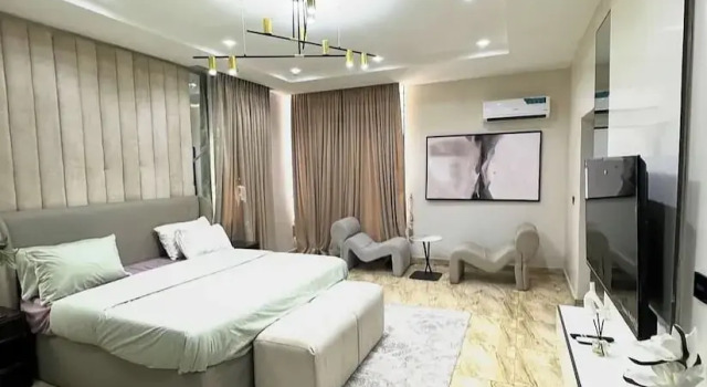 New Standard Hotel And Suites