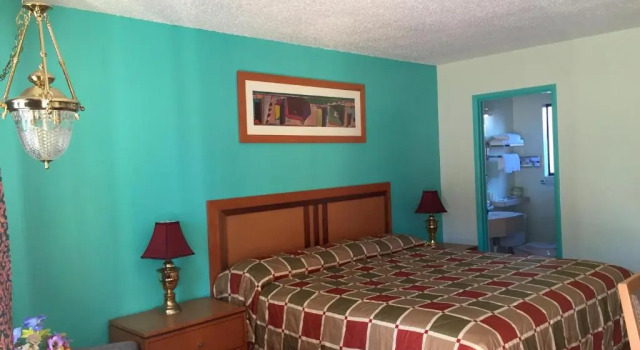 Номер Standard Klamath Motor Lodge