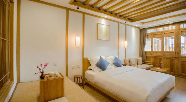 Jianshe Inn, Забронировать Отель Бизнес-отели Лицзян, рядом с Улица Сквер-стрит Древнего города Даянь, 4* 5*