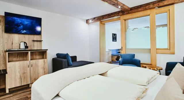 Люкс Hotel Rustika