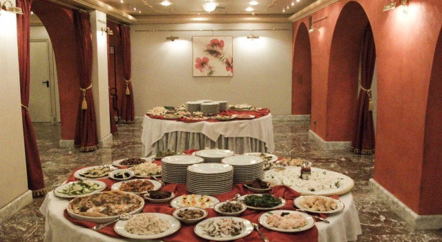 Plaza Hotel Comfort, Varaa Hotelli Villa San Giovanni Calabria