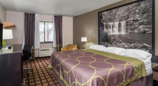 Номер Standard Super 8 by Wyndham Munfordville KY