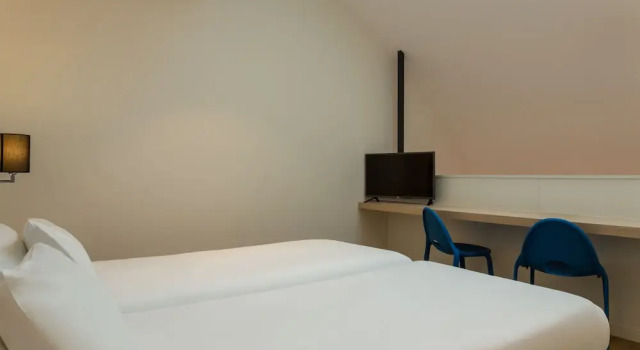 Семейный номер Standard Дуплекс с 2 комнатами Sure Hotel by Best Western Dijon Sud