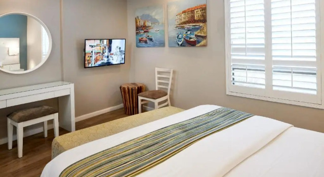 Апартаменты с 2 комнатами с балконом и с видом на сад First Group Breakers Resort - Official